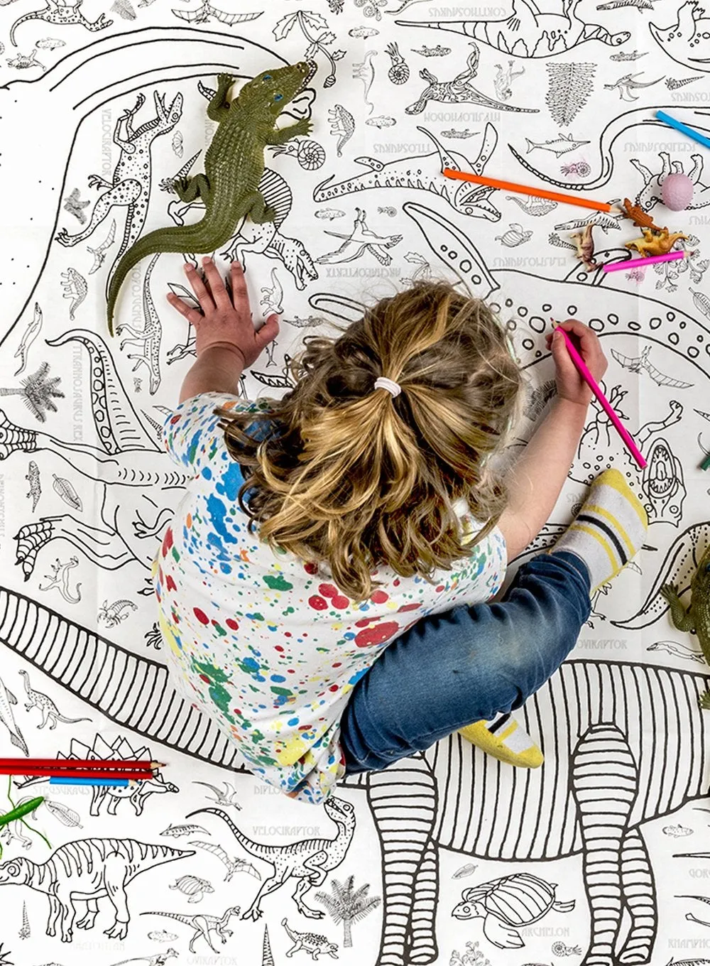 Colour-In Giant Dinosaur Poster/Tablecloth
