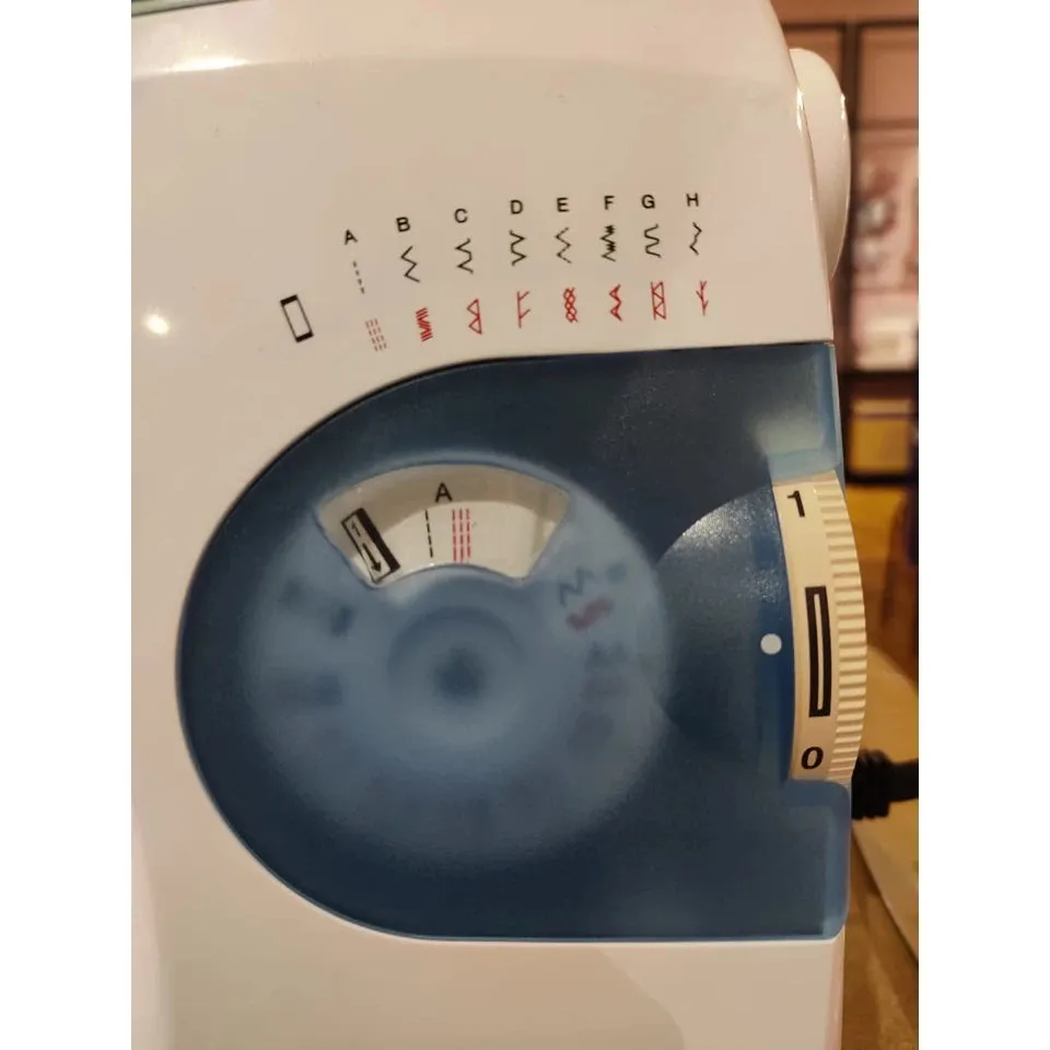 Creator ACR-160 Beginner Sewing Machine