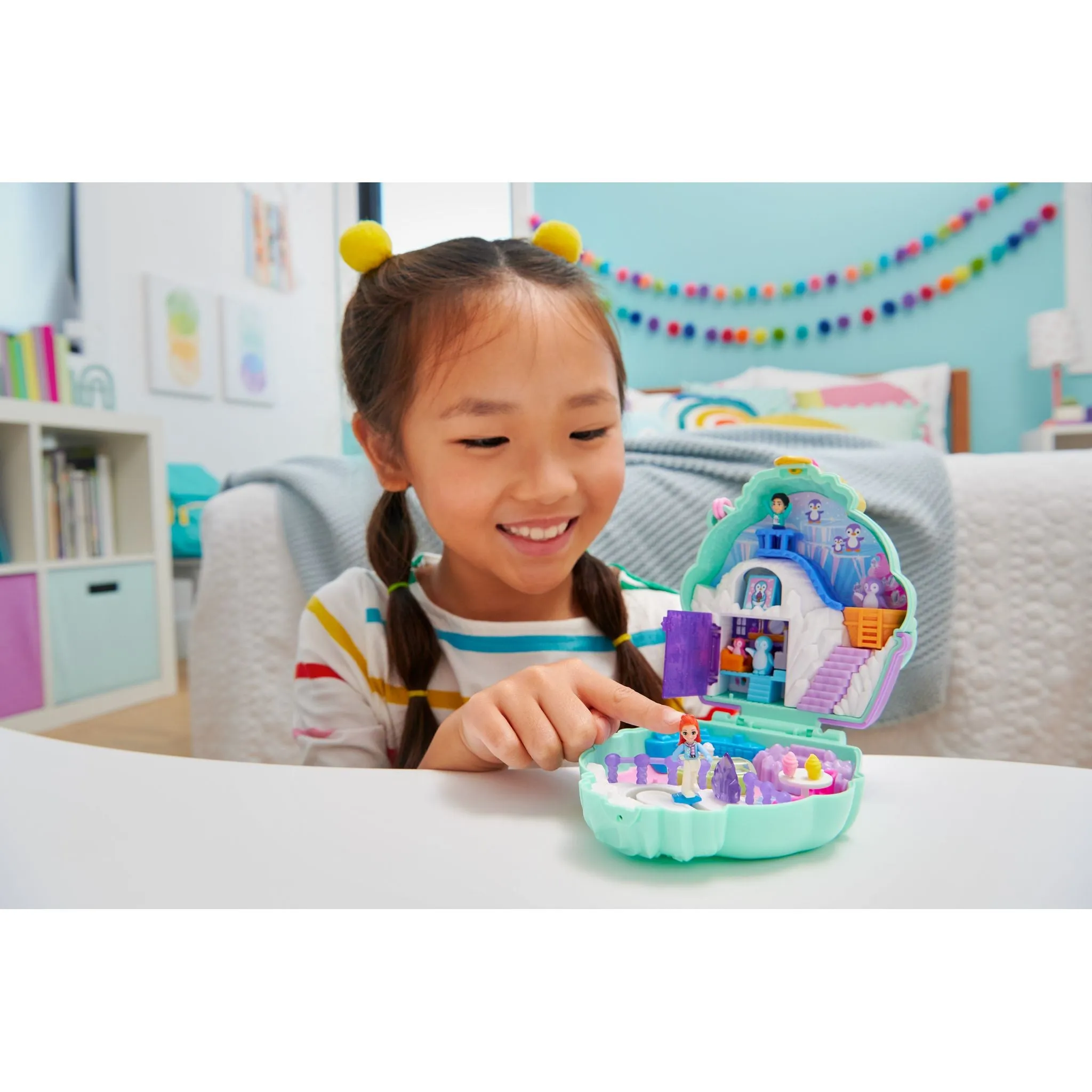 Polly Pocket Big Pocket World Snow Sweet Penguin Compact