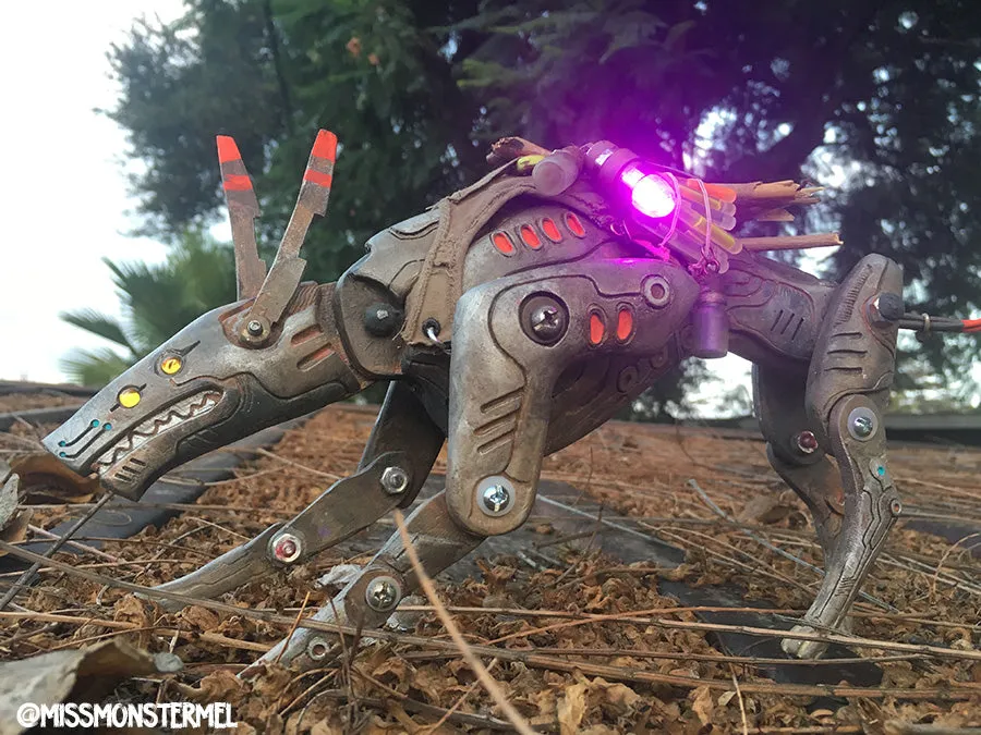 "FTCH-09" H.U.N.D UNIT ARTCULATED TOY