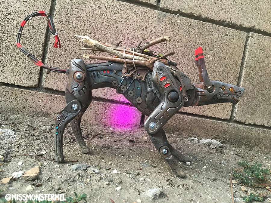 "FTCH-09" H.U.N.D UNIT ARTCULATED TOY