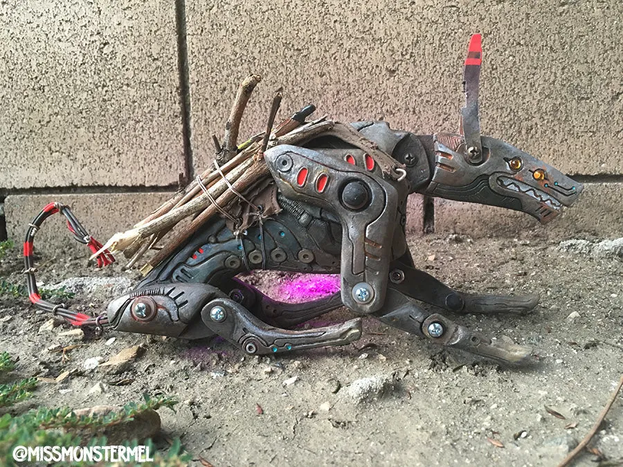 "FTCH-09" H.U.N.D UNIT ARTCULATED TOY