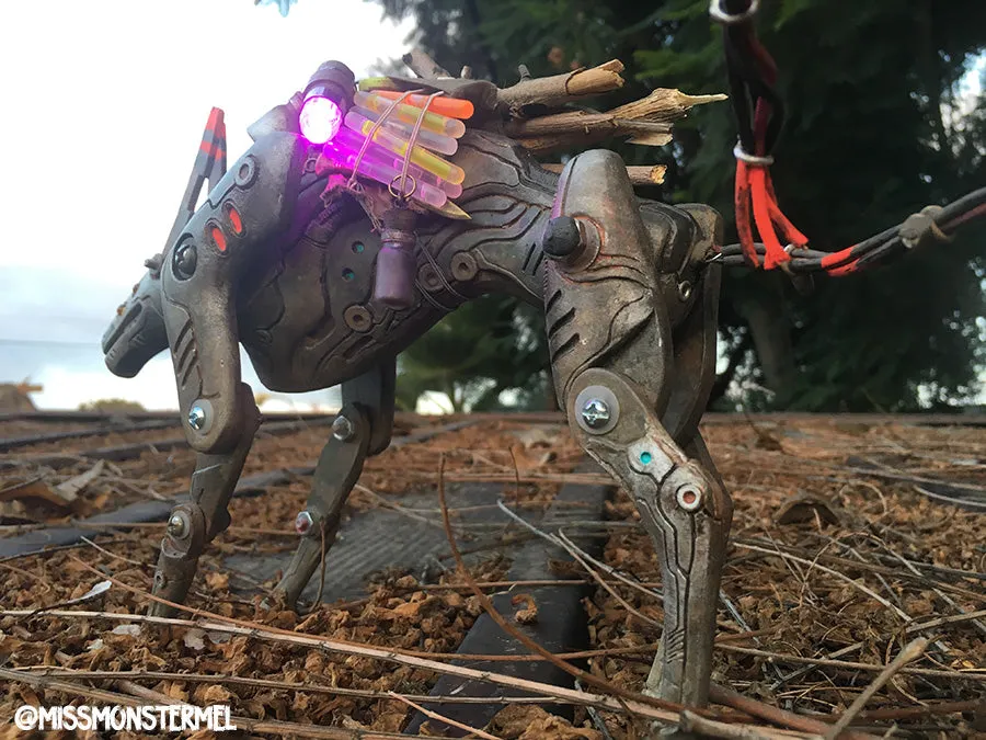 "FTCH-09" H.U.N.D UNIT ARTCULATED TOY