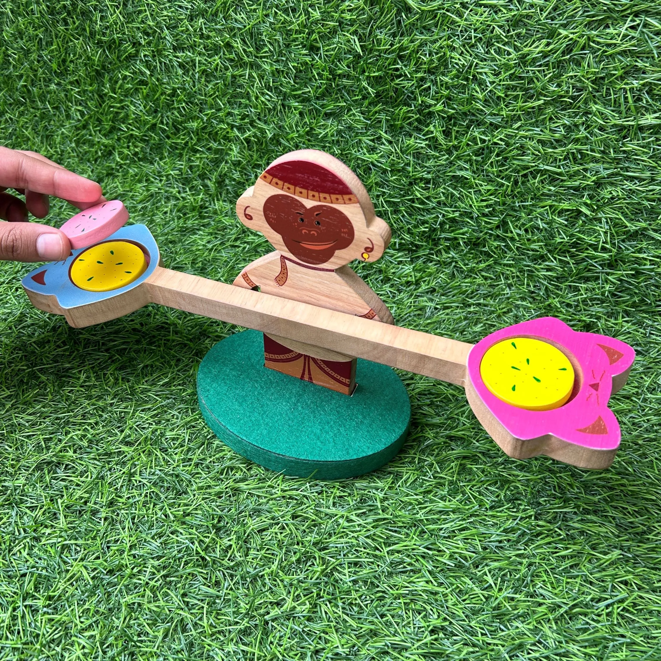 Taali Chalak Bandar- Balancing Toy Set